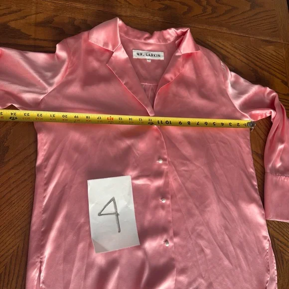 Mr.‎ Larkin Pink long sleeve 100% silk with pearls - Picture 2 of 9
